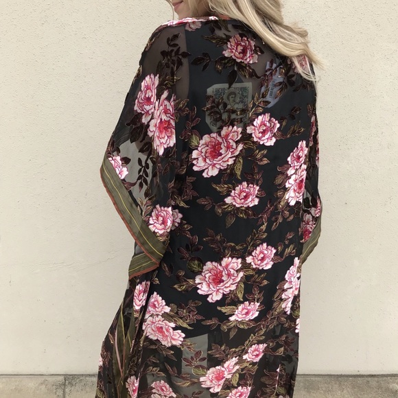 Aratta ‘Flying Burnout’ Duster - Picture 4 of 8